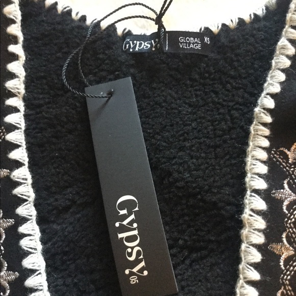 Anthro Gypsy 05 Embroidered Shearling Vest NWT - Picture 6 of 8